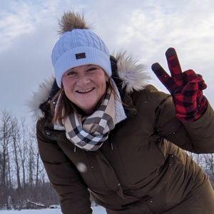 Meet your Posher, April